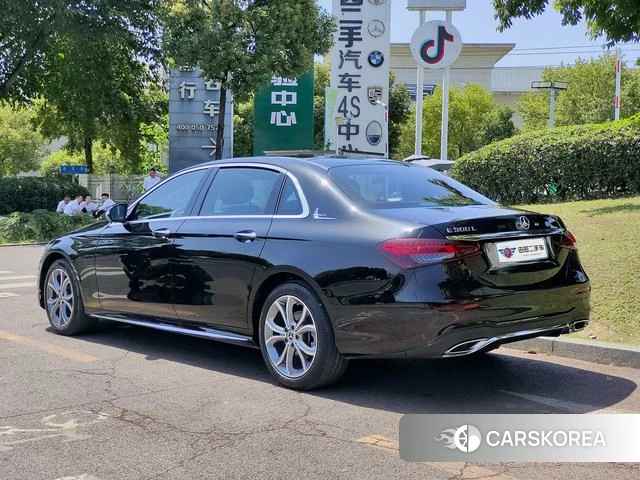 Mercedes-Benz E-class 2022 Черный из Китая, фото 6
