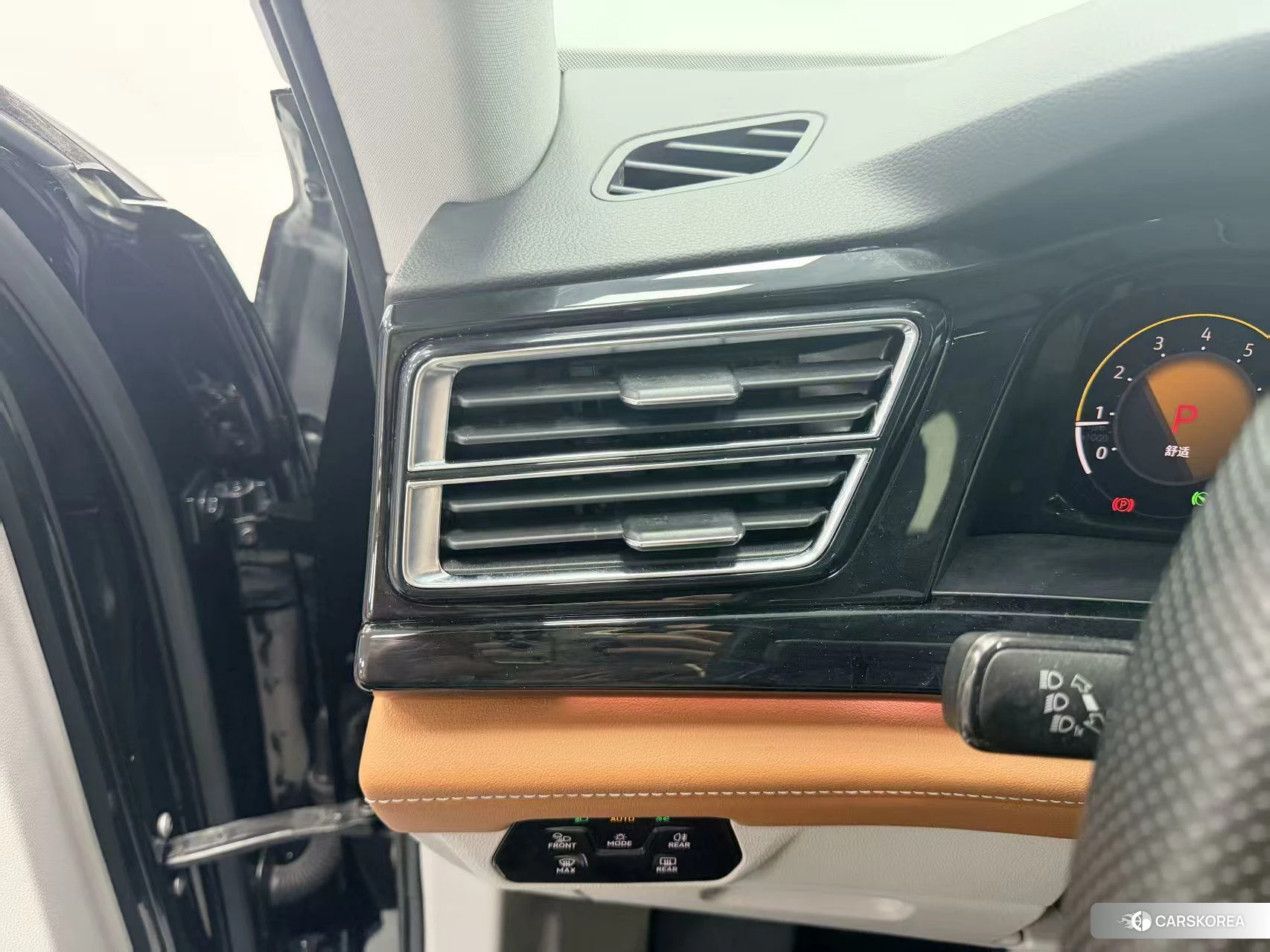 Volkswagen Tourang id 4498970 из Китая 26