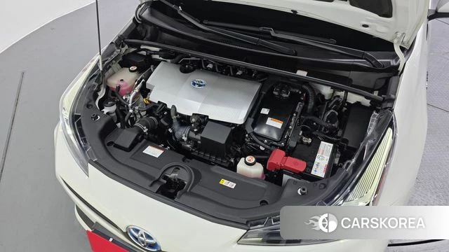 Toyota Prius 4th Generation id 3867015 из Кореи 16