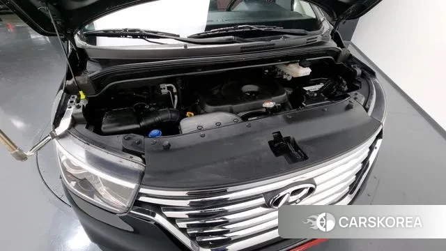 Hyundai The New Grand Starex id 3439483 из Кореи 16