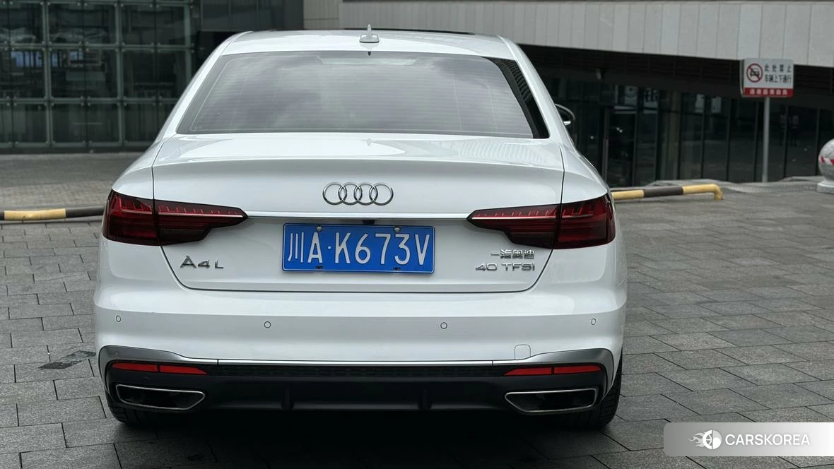Audi A4L id 4467907 из Китая 8