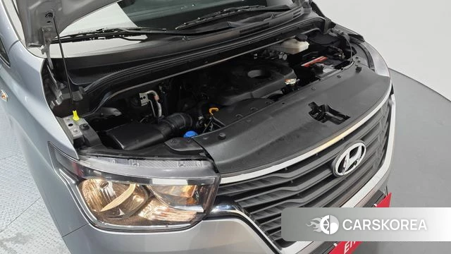 Hyundai The New Grand Starex id 3955359 из Кореи 16