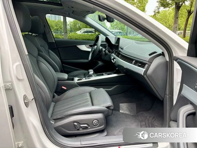 Audi A4L id 4348769 из Китая 13