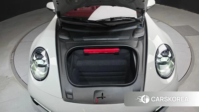 Porsche 911(992) id 4676838 из Кореи 26