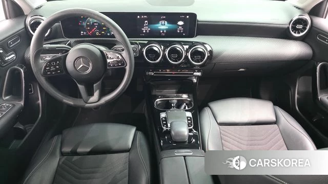 Mercedes-Benz A-Class W177 id 4614879 из Кореи 26