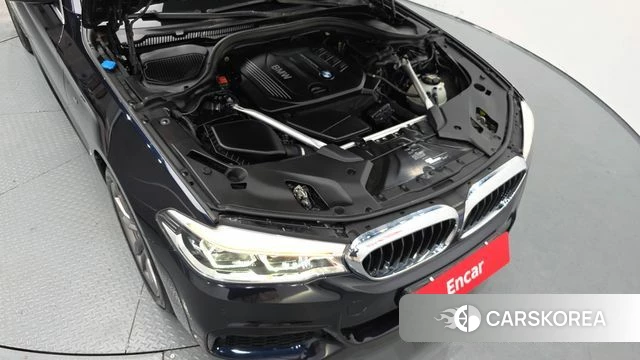BMW 5 Series (G30) id 4543662 из Кореи 35