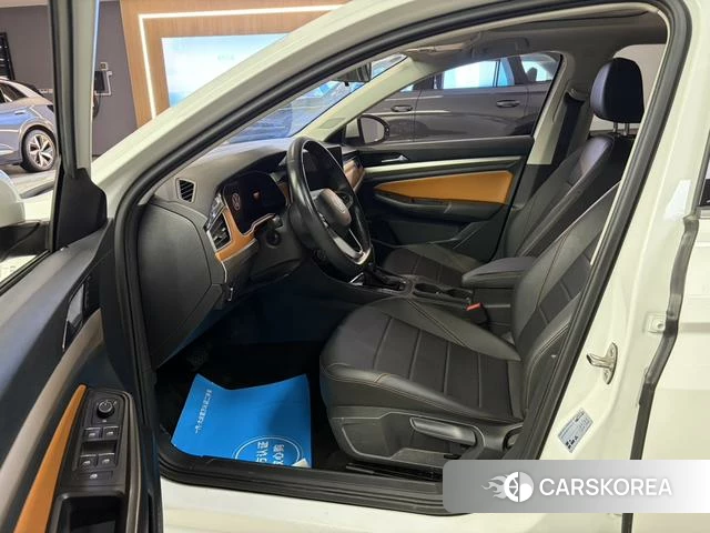 Volkswagen Bora 2024 Белый из Китая, фото 6