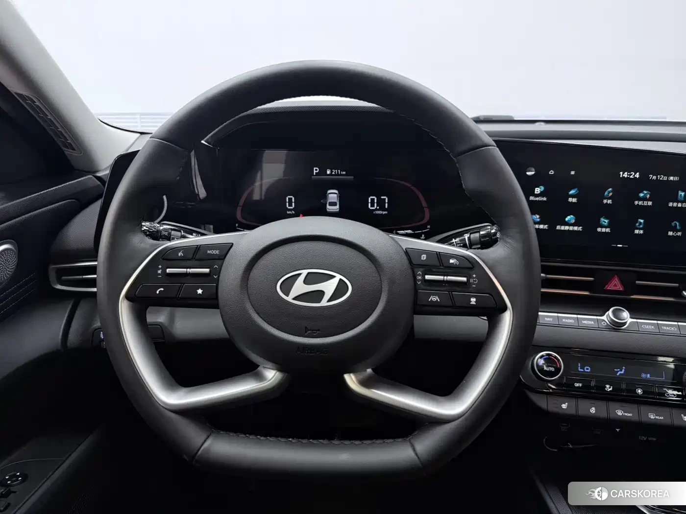 Hyundai Elantra id 4669324 из Китая 15