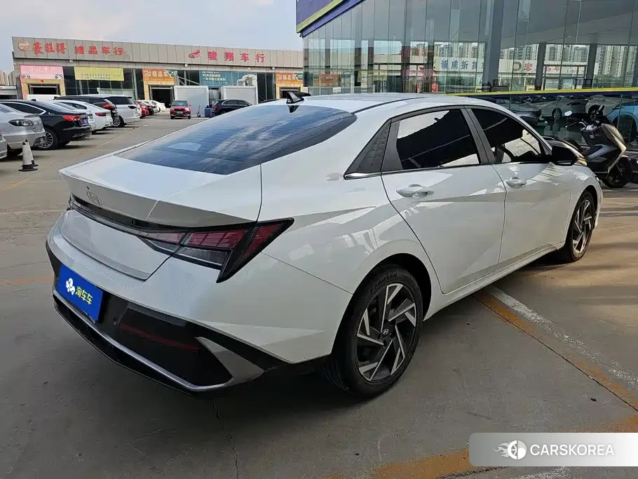 Hyundai Elantra id 4553634 из Китая 12