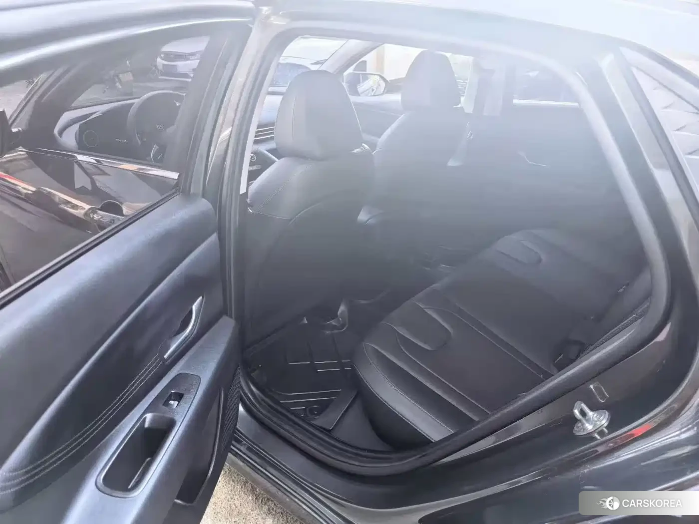Hyundai Elantra 2024 Silver/gray из Китая, фото 6