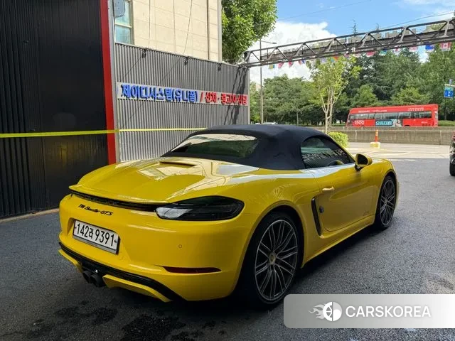 Porsche 718 Boxster id 3055362 из Кореи 8