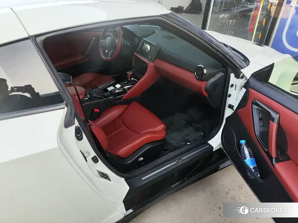 Nissan GT-R 2024 Белый из Китая, фото 6