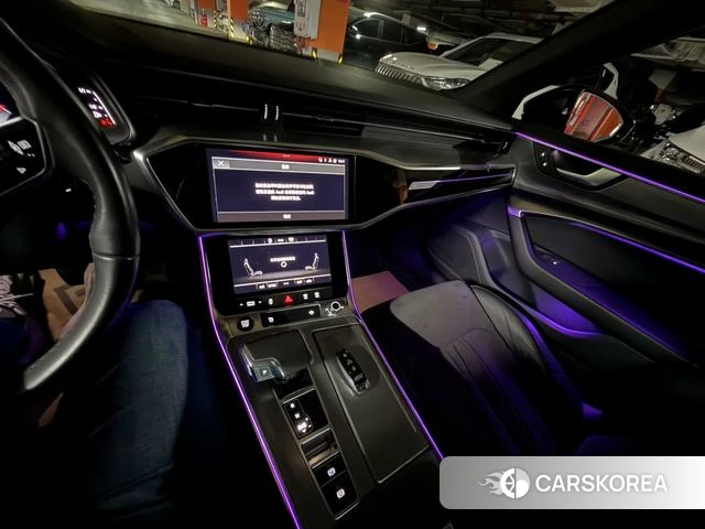 Audi A6L id 4276919 из Китая 15