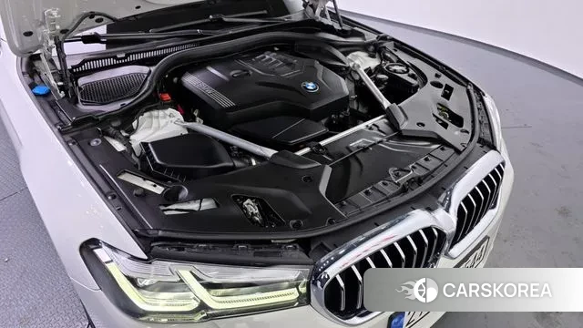 BMW 5 Series (G30) id 3533848 из Кореи 16