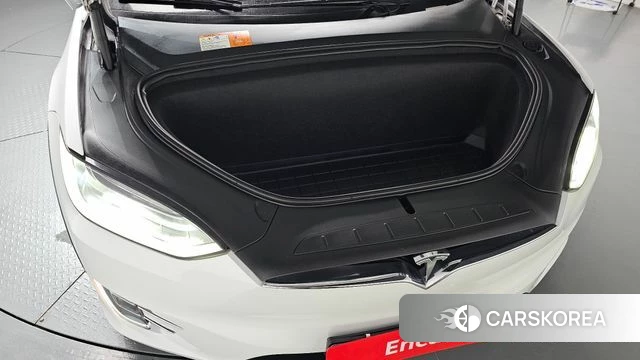 Tesla Model X id 4377974 из Кореи 37
