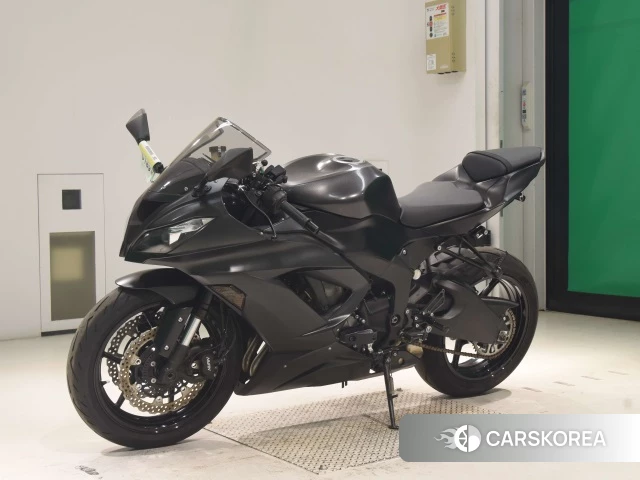 Kawasaki ZX-6R NINJA 2017 из Японии, фото 2