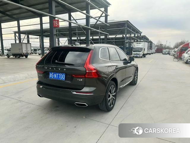 Volvo XC60 2020 Темно-серый из Китая, фото 6