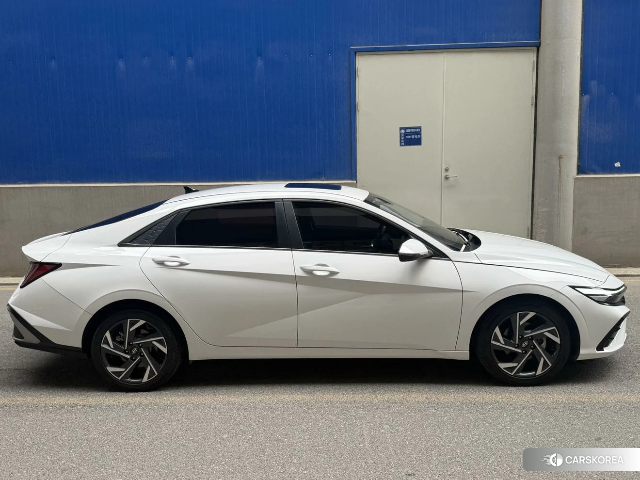 Hyundai Elantra id 4492691 из Китая 22