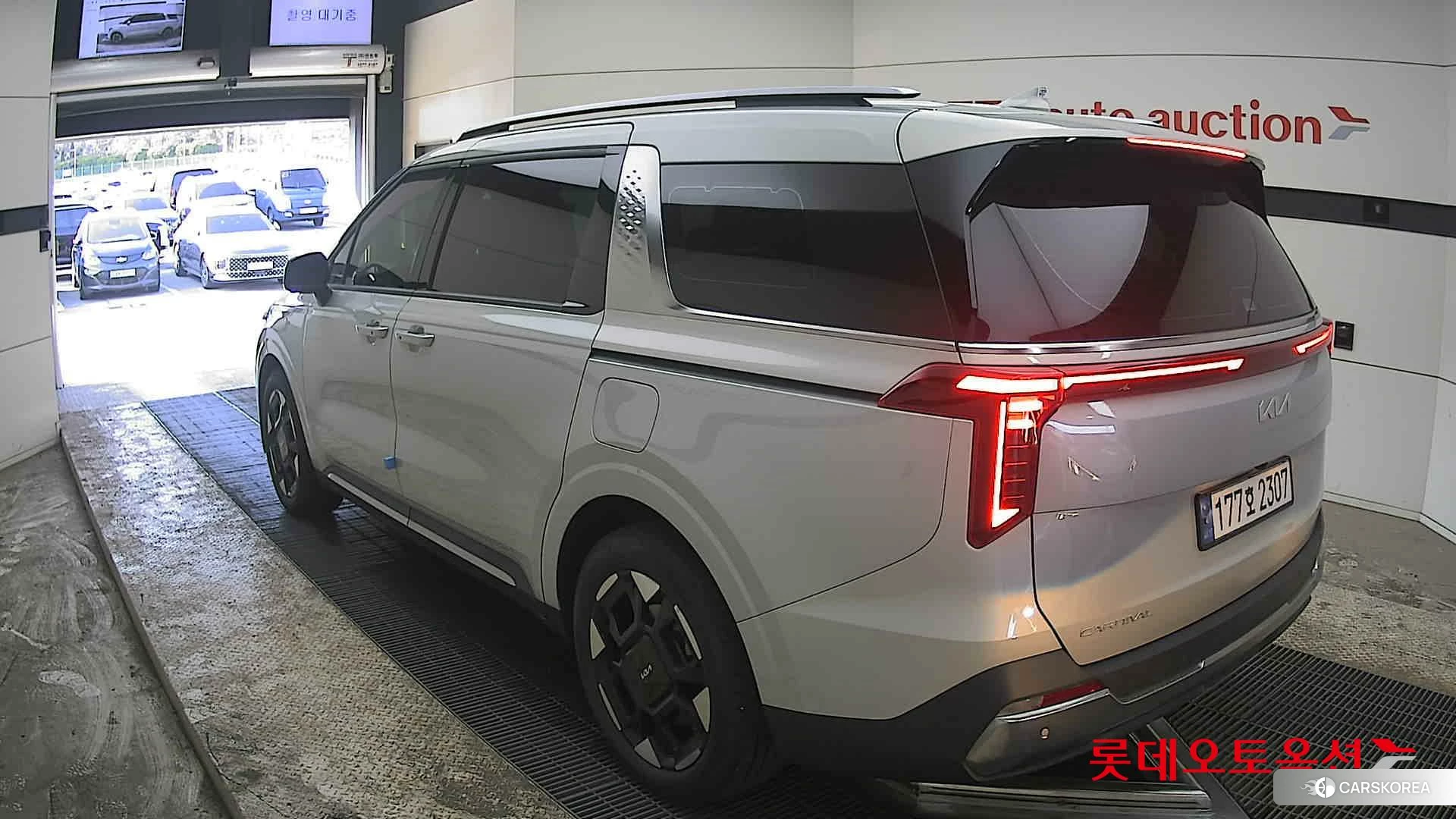 Kia Carnival Hybrid id 3882146 из Кореи 33