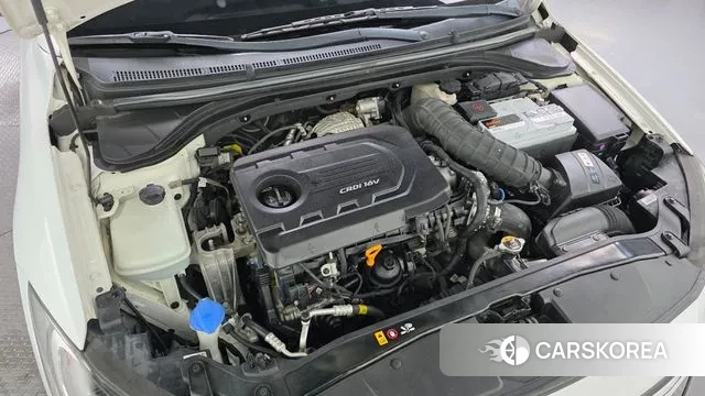 Hyundai Avante AD id 3761314 из Кореи 16