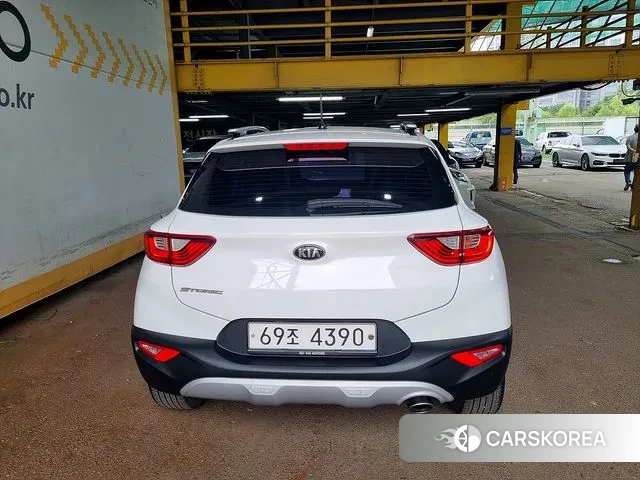 Kia Stonic id 3024839 из Кореи 16