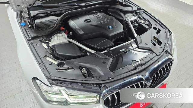 BMW 5 Series (G30) id 4560883 из Кореи 30