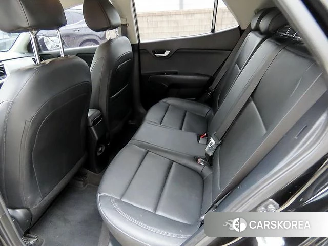 Kia Stonic id 4180642 из Кореи 16