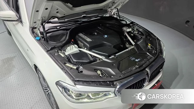 BMW 5 Series (G30) id 4662631 из Кореи 28