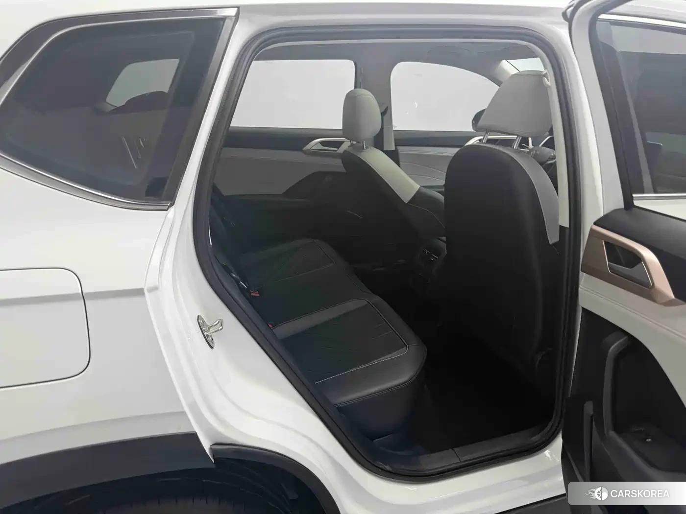 Volkswagen Tharu id 4629036 из Китая 14