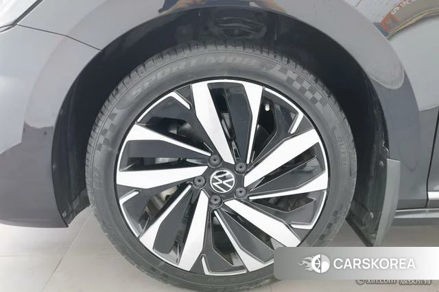 Volkswagen Passat id 4321155 из Китая 20