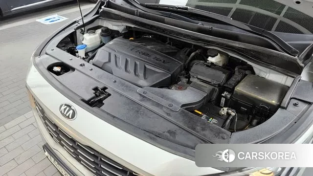 Kia The New Carnival id 2981162 из Кореи 16