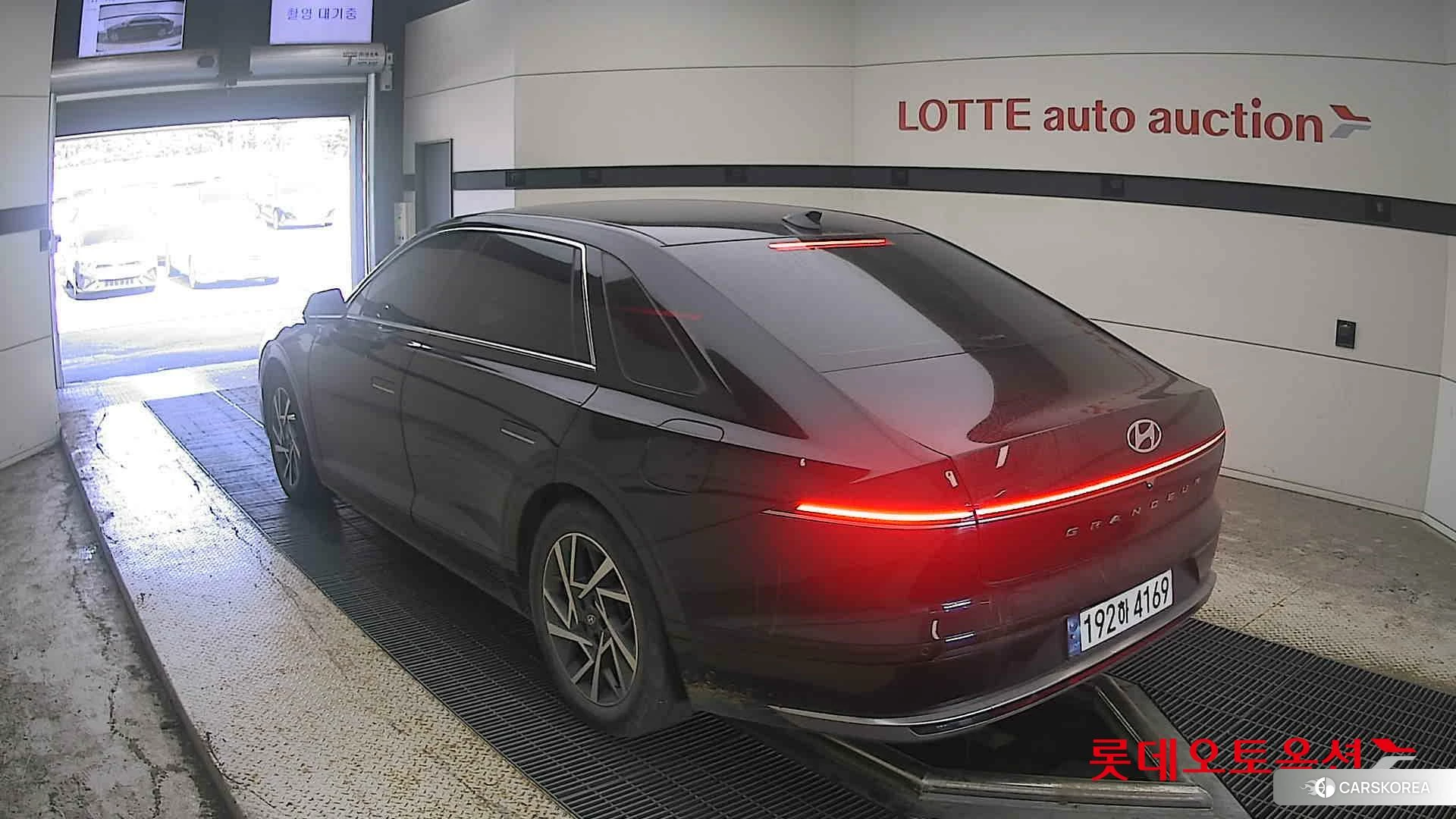 Hyundai Grandeur Hybrid id 4902542 из Кореи 32
