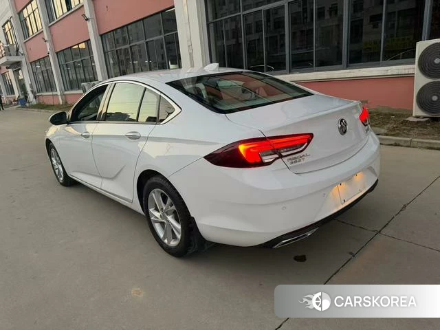 Buick Regal 2022 Белый из Китая, фото 6