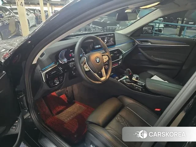 BMW 5 Series (G30) id 3746202 из Кореи 7