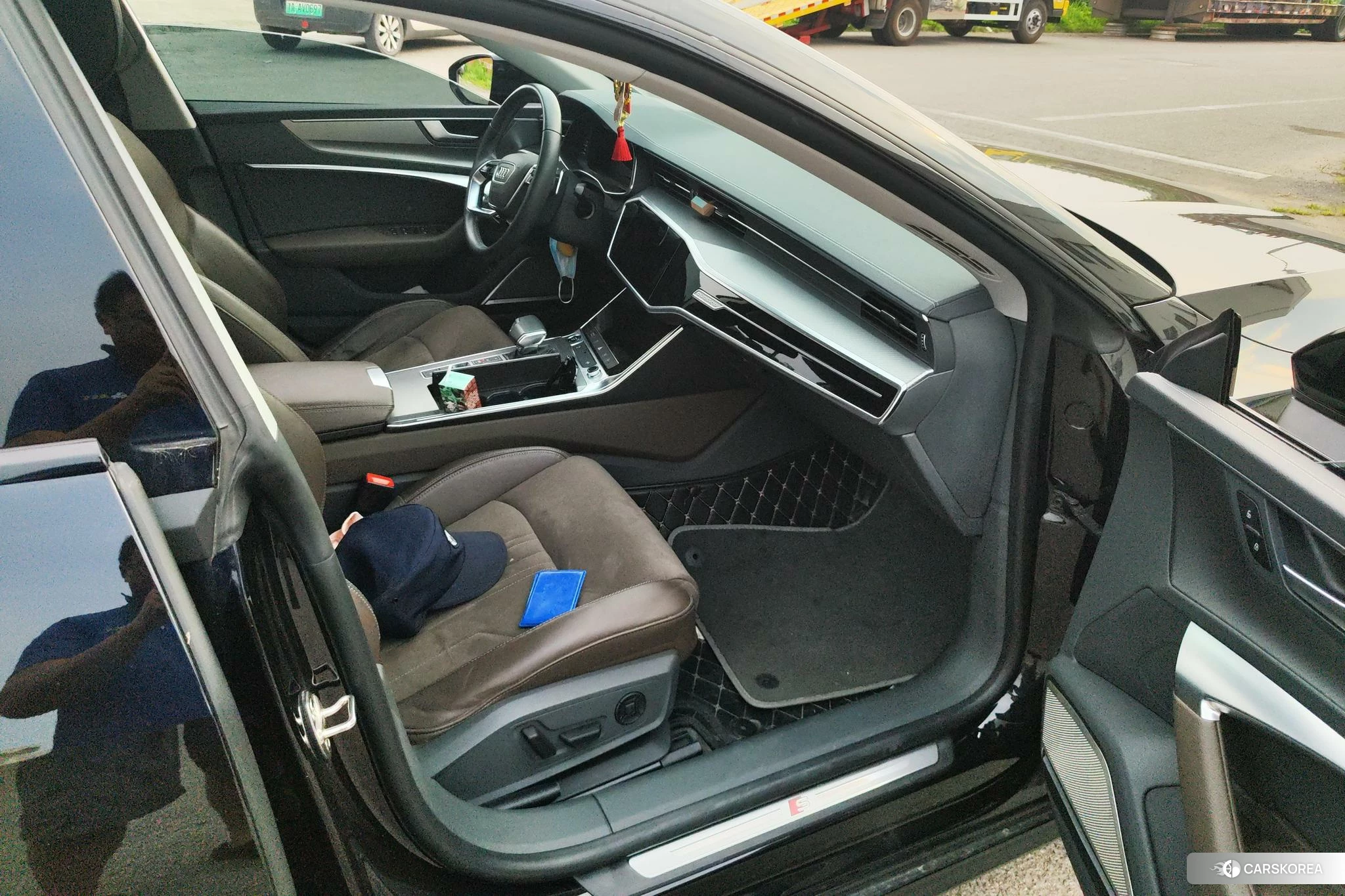 Audi A7L id 4514005 из Китая 13
