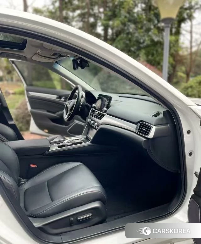Honda Accord id 4260181 из Китая 8