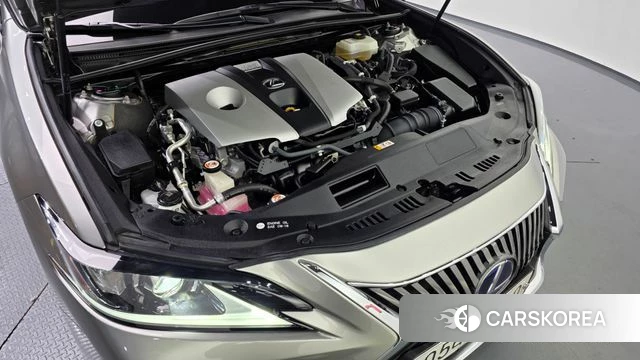 Lexus ES300h 7th generation id 4325690 из Кореи 16