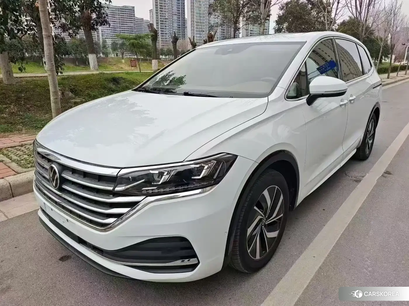 Volkswagen Viloran 2023 Белый из Китая, фото 6