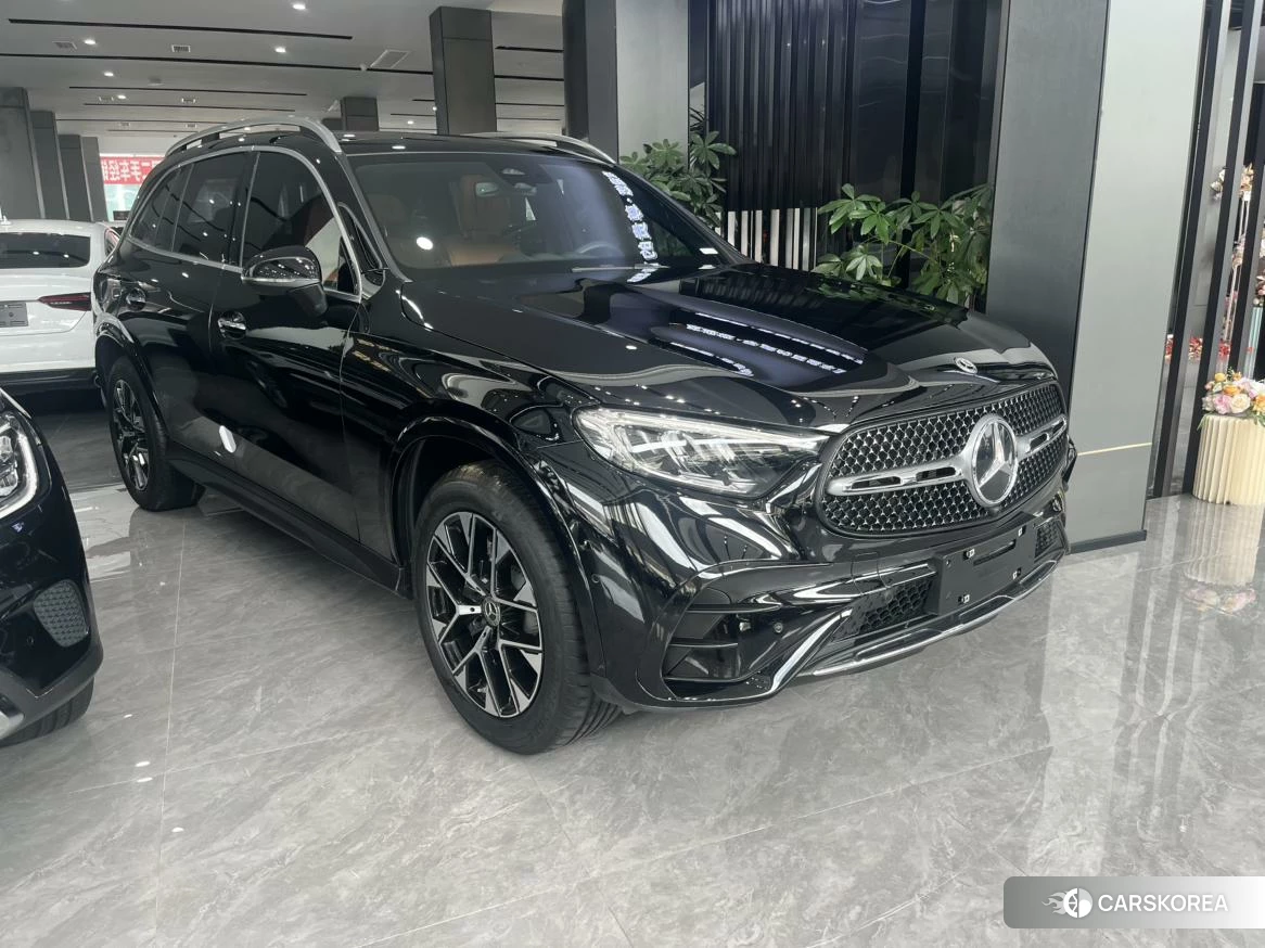 Mercedes-Benz GLC 2023 Черный из Китая, фото 6