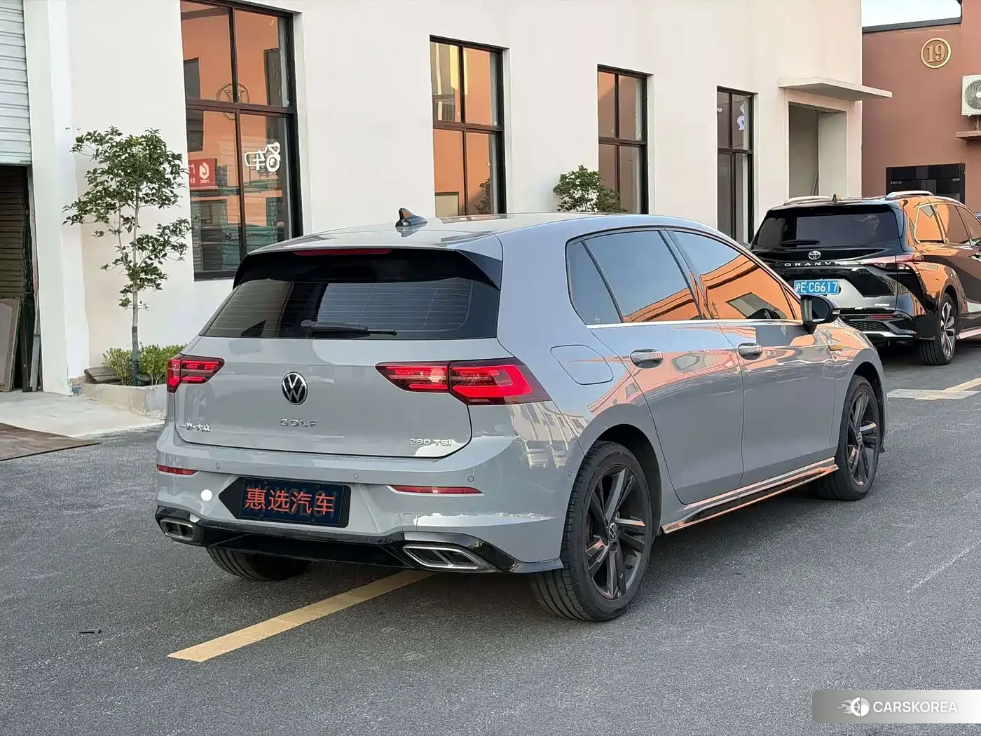 Volkswagen Golf 2024 Silver/gray из Китая, фото 6