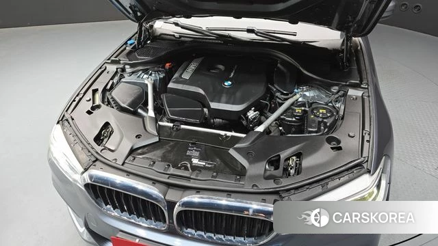 BMW 5 Series (G30) id 4325791 из Кореи 29