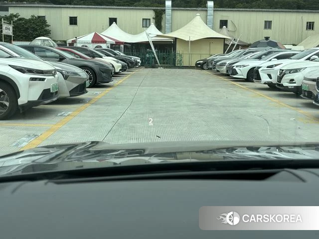 Volkswagen Touareg id 4393464 из Китая 14