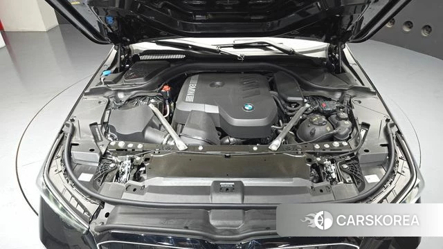 BMW 5 Series (G60) id 4505176 из Кореи 16