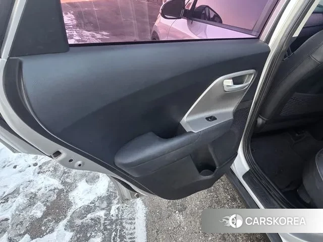 Kia Niro id 3651712 из Кореи 14