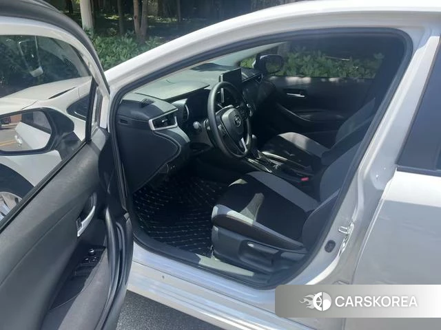 Toyota Corolla 2023 Белый из Китая, фото 6