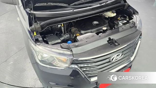 Hyundai The New Grand Starex id 3741451 из Кореи 16