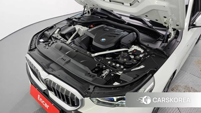BMW 5 Series (G60) id 4645231 из Кореи 27