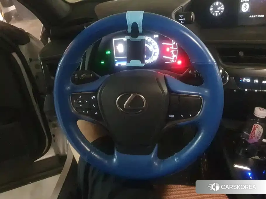 Lexus UX id 4664424 из Китая 12