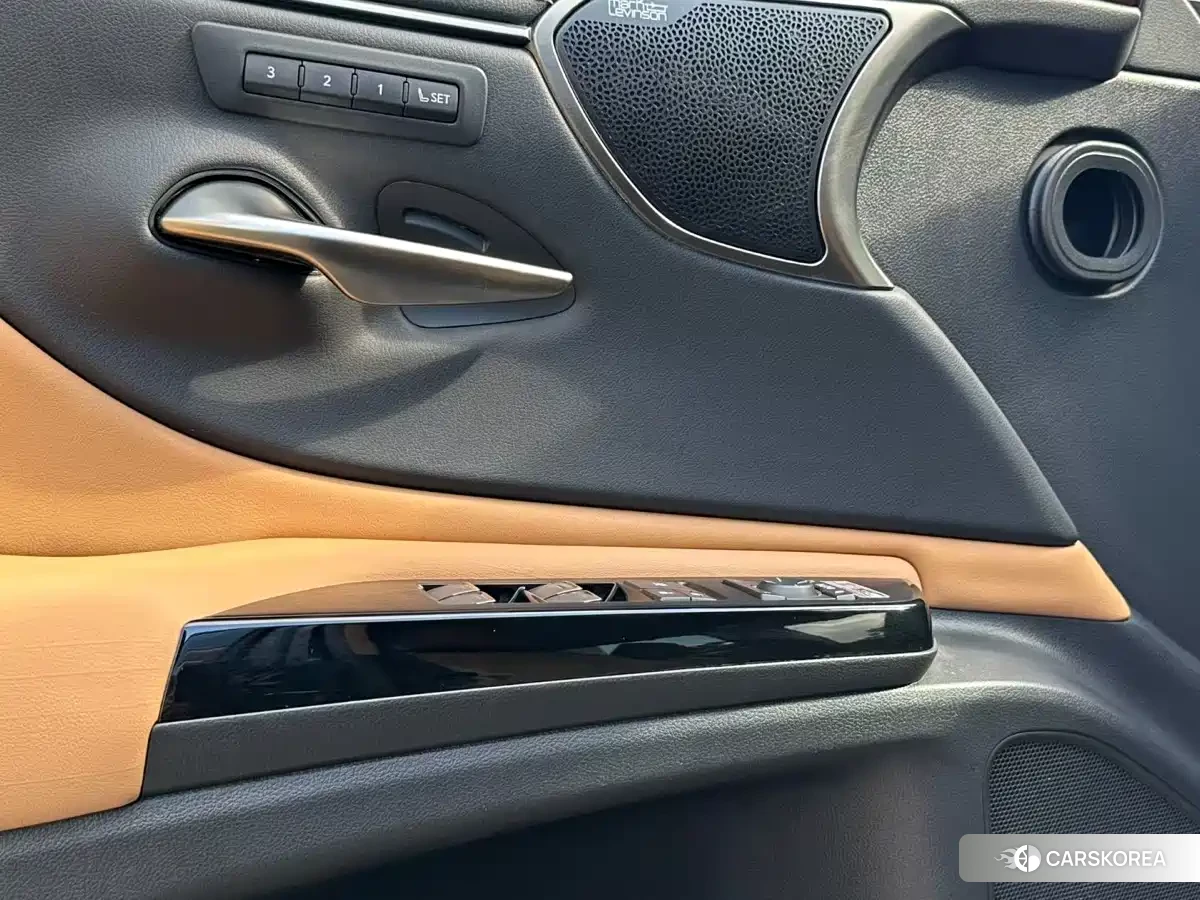 Lexus ES 2021 Черный из Китая, фото 6