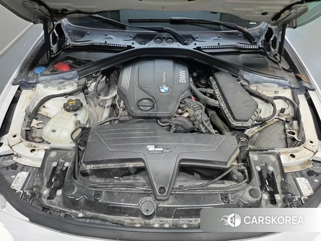 BMW 3 Series (F30) 2018 Белый из Кореи, фото 6